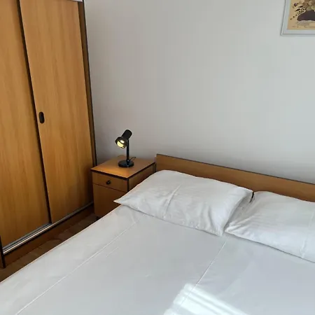 アパート Apartment For 4 With Sea View *