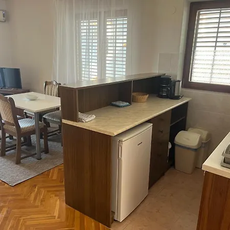 アパート Apartment For 4 With Sea View *